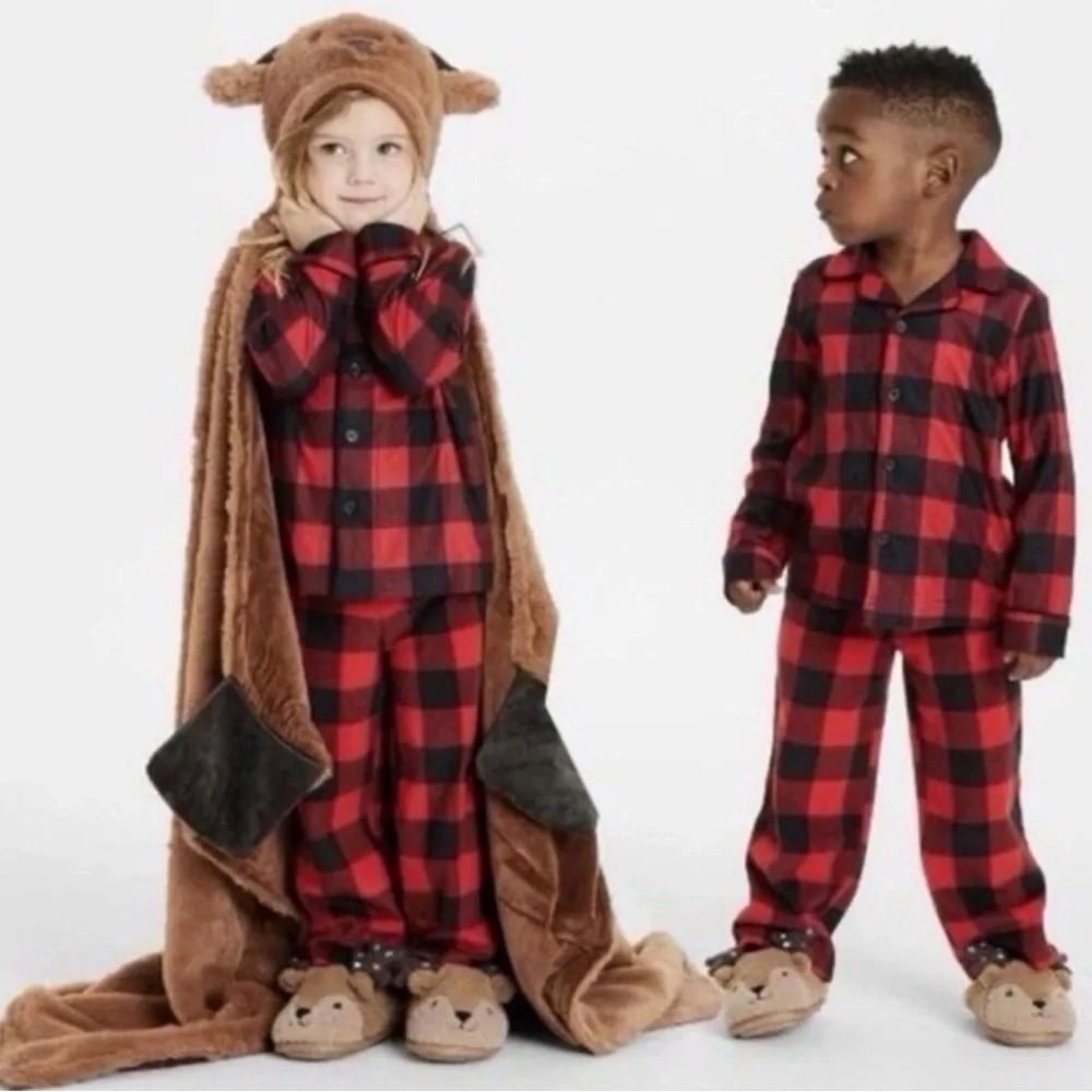 Wondershop Reindeer Hooded Wearable Plush Blanket